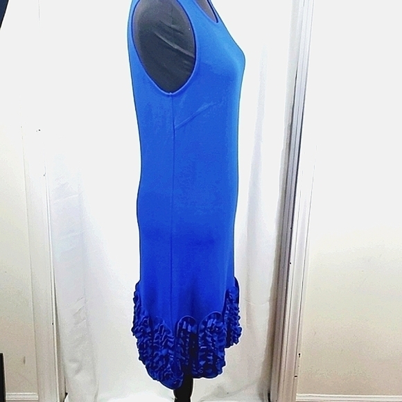 Adore Sleeveless Blue round neckline ruffle hemline Size Medium new with tag - Picture 13 of 15